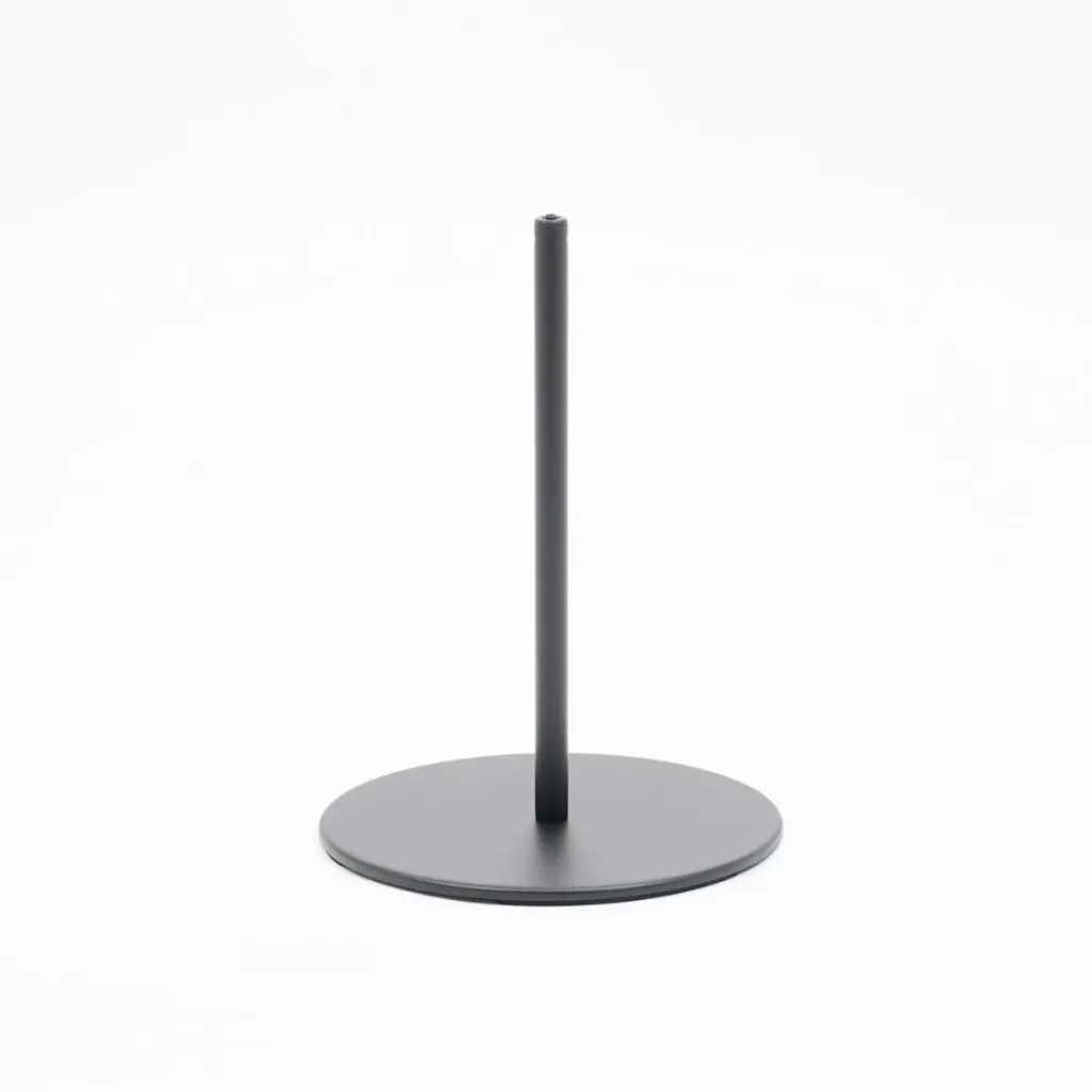 Poteau de guidage bas 45 cm noir mat — délimitation vitrine musée galerie d'art Telnaline